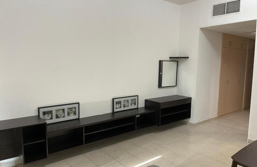 Discovery Gardens Apartment | Furnished Studio for Short Term in Discovery Gardens