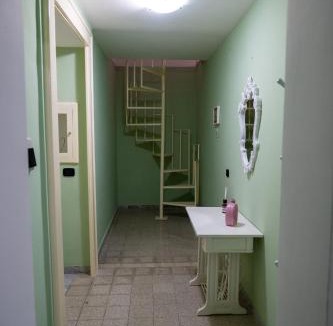 Torre Annunziata House | G&G House