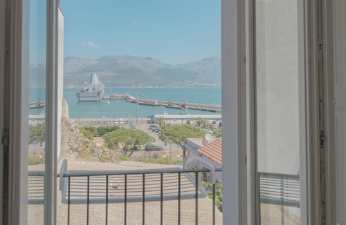 Gaeta House | Gaeta Apartment center