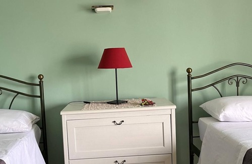 Striano Bed & Breakfast | Garden House B&B - Vesuvius - Cozy accommodation for couples and families