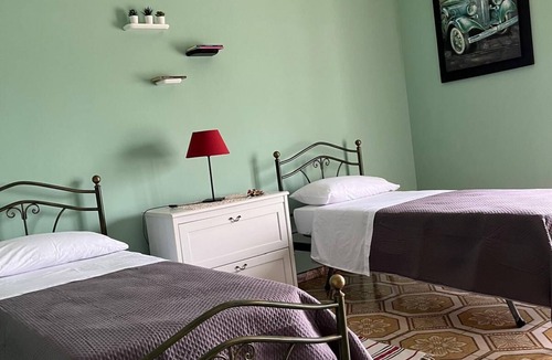 Striano Bed & Breakfast | Garden House B&B - Vesuvius - Cozy accommodation for couples and families