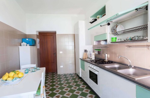 Ravello House | Garden House in a peacefull position