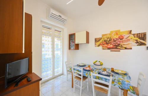 Ischia Porto Apartment | Gerbera Appartamento a Ischia con balcone