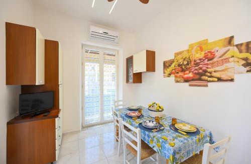 Ischia Porto Apartment | Gerbera Appartamento a Ischia con balcone