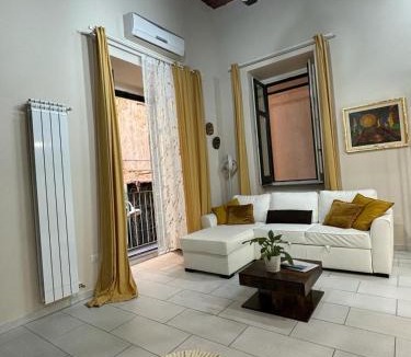 Rione Duomo House | GLAM house & boat
