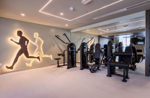 Dubai Apartment | Globalstay Creek Horizon Modern Apartments