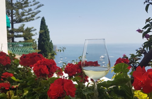 Marina Piccola Villa | Gorgeous villa on the Faraglioni 3 rooms 6 places + extra suite 2 places