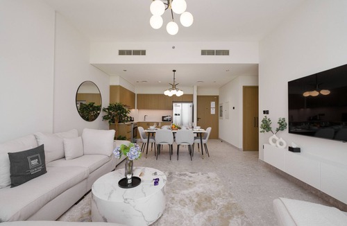 Dubai Apartment | Graceful Apt in Prestigious Dubai Hills close to the Golf Course