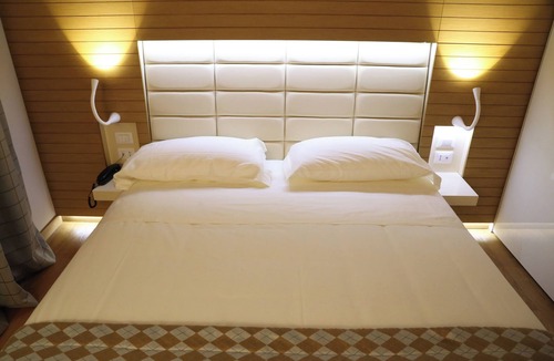 Rocca di Mezzo Hotel | Grand Chalet delle Rocche