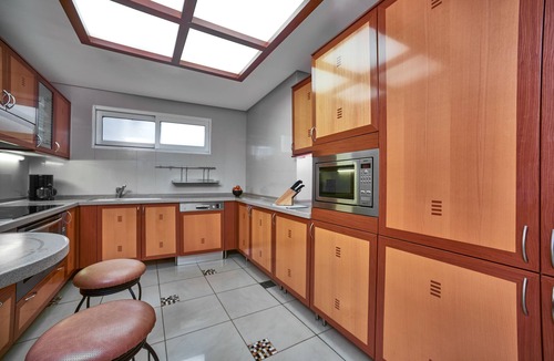 Bur Dubai Apartment | Grand Hyatt Residence