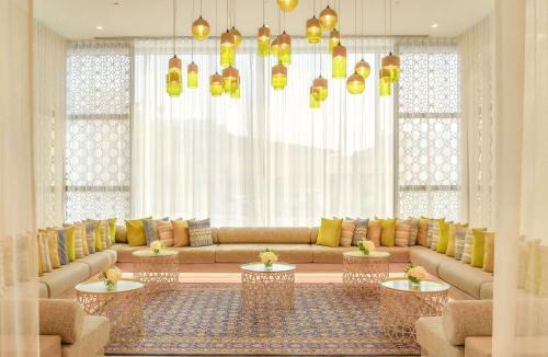 Garhoud Hotel | Grand Mercure Dubai City