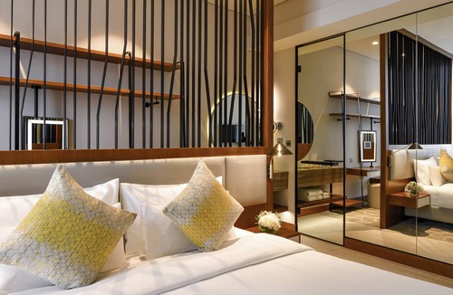 Garhoud Hotel | Grand Mercure Dubai City