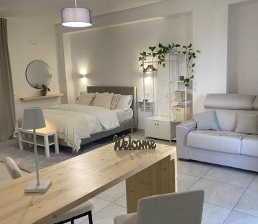 Santa Maria la Carita House | Grey Haven Apartments and Suites