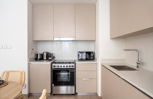 Dubai Apartment | GuestReady - Coastal Style l 2Bed l Lagoon Escape