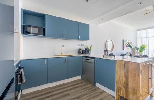 Dubai Media City Apartment | GuestReady - Lux interiors in Dubai Marina