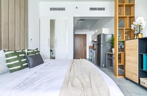 Business Bay Apartment | GuestReady - Spacious and tastefully furnished studio in Business Bay!