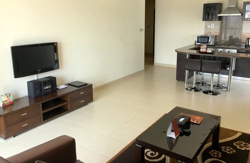 Al Barsha 1 Bed & Breakfast | High-End 2BR Apt. Near Mall of The Emirates