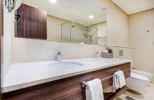 Dubai Media City Apartment | High-Floor 2BR Apartment with Stunning City Views at Avani+Palm View Dubai