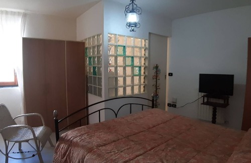 Giffoni Valle Piana House | Holiday home Il Carillon is set in Giffoni Valle Piana-30 km from Amalfi.