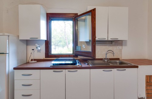 Cropani Marina House | Holiday Home in Cropani Marina with Pool