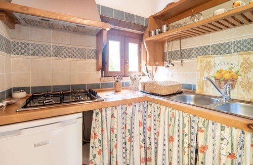 Stilo House | Holiday Home in Guardavalle Near River