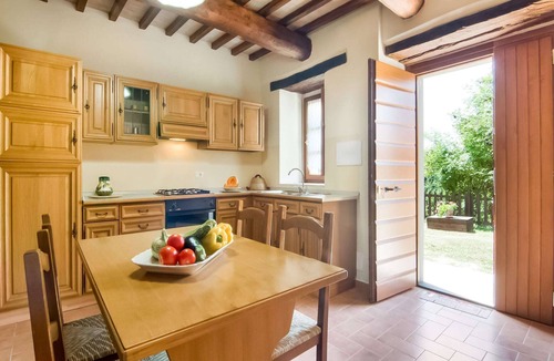Parchiule House | Holiday Home in Città di Castello with Pool