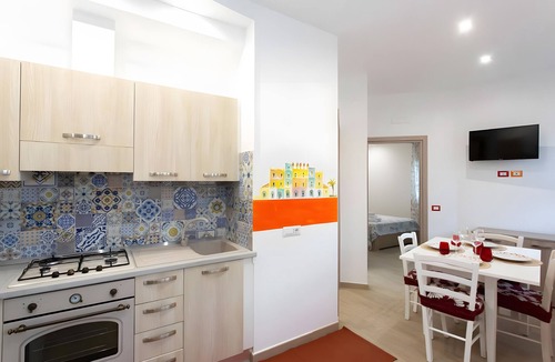 San Lazzaro House | Holiday Home 'La Via Delle Stelle' with Mountain View, Wi-Fi and Air Conditioning