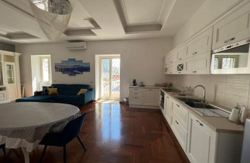 Arenella Apartment | Holiday Home Mar Pacifico Napoli