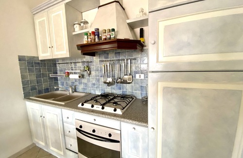 Case Peschiera-Lu Fraili House | Holiday Home 'Villetta Sofia' with Garden & Wi-Fi