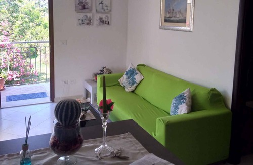 Contrada Difesa II VV House | Holiday home with pool area, air conditioning, internet access and washing machine