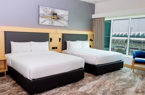 Garhoud Hotel | Holiday Inn Express Dubai Airport by IHG