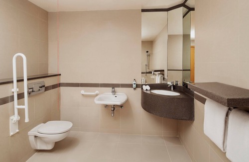 Garhoud Hotel | Holiday Inn Express Dubai Airport by IHG