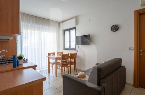 Pineto Apartment | Holiday Rendez Vous 32 - Second floor apartment with terrace Sea View