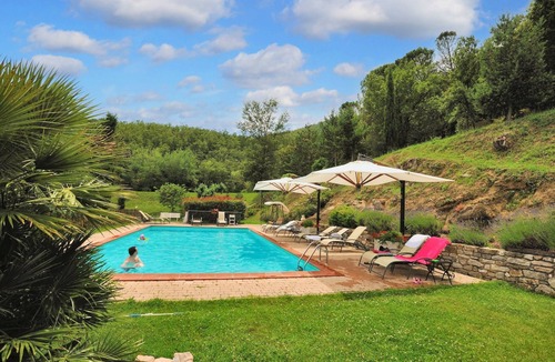 Lisciano Niccone Apartment | Homerez - Apartment in Lisciano Niccone