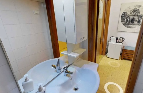 Cosenza Apartment | Homerez - Apartment 50 m² in Cosenza with wifi and air conditioning