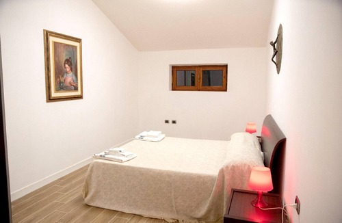 Alvignano Villa | Homerez - Big villa for 9 ppl. with swimming-pool at Alvignano
