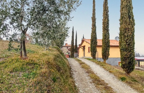 Caprese Michelangelo House | Homerez - Charming house at Caprese Michelangelo