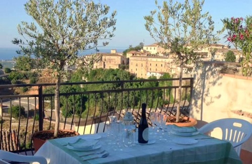 Rossano House | Homerez - House 3 km away from the beach for 4 ppl. with sea view at Rossano