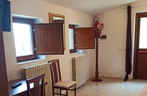 Foiano di Val Fortore Apartment | Homerez - Studio for 3 ppl. with shared pool and garden at Foiano di Val Fortore