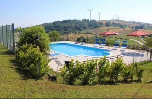 Foiano di Val Fortore Apartment | Homerez - Studio for 3 ppl. with shared pool and garden at Foiano di Val Fortore