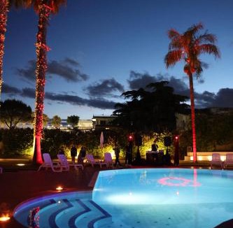 Giugliano in Campania House | Hotel Barbarella Swimming