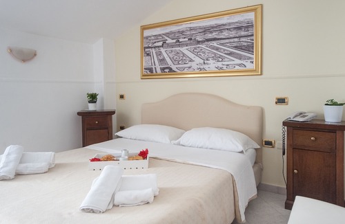 Caserta Vecchia Hotel | Hotel Caserta Antica