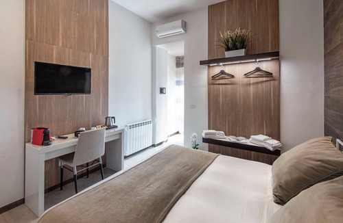 Secondigliano Hotel | Hotel Fiorentina