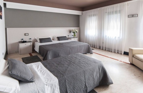 Qualiano Hotel | Hotel Giulia Ocean Club