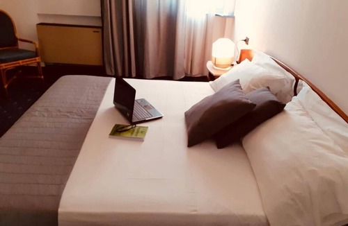 Castello di Cisterna Hotel | Hotel Quadrifoglio