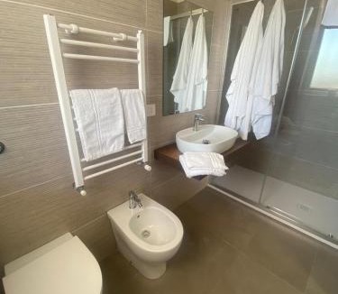 Nola House | HYRIA Rooms
