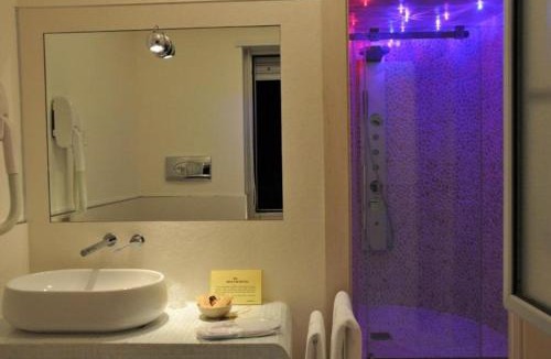 Tito Hotel | I Rocchi Hotel