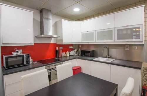 Dubai Apartment | Ideal for Families | Close to ALL Amenities!