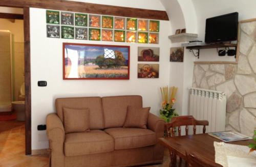 Scapoli Apartment | Il Borgo 19