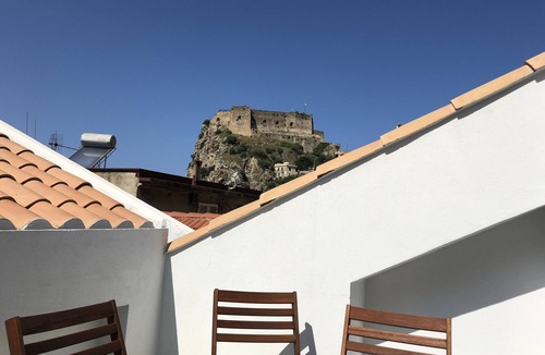 Scilla Apartment | Il Castello apartment